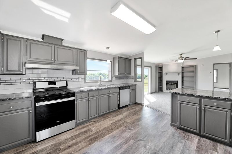 1266 N Drury Rd, Clearwater, KS 67026