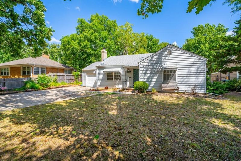 5716 E 2nd St N, Wichita, KS 67208