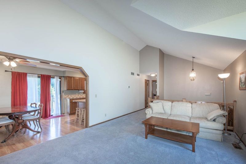 14020 E Lockmoor Cir, Wichita, KS 67230