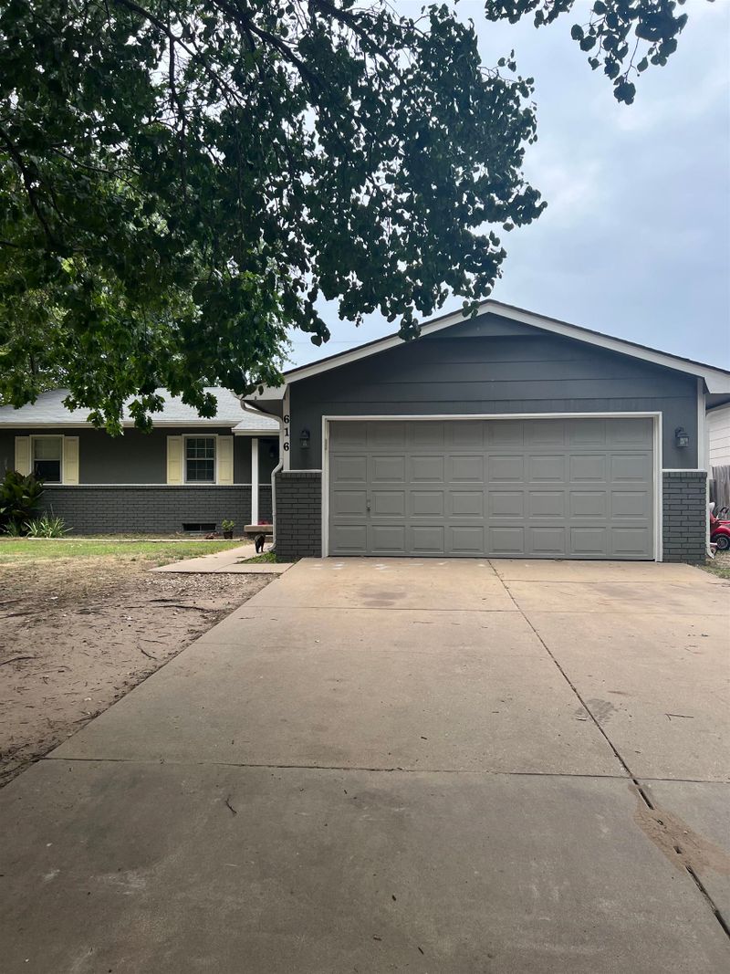 616 E Hemphill, Haysville, KS 67060