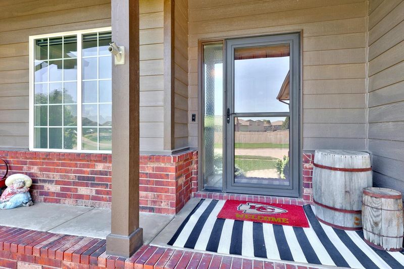 3815 N Rutgers St, Maize, KS 67101