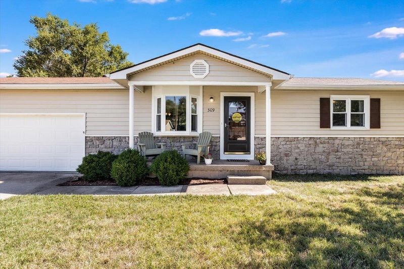 309 Harvest Ln, Maize, KS 67101