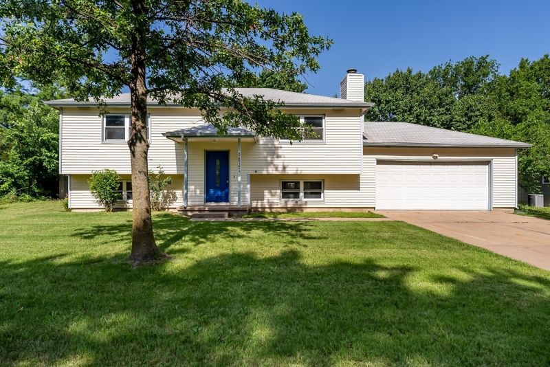 1621 N Main, Rose Hill, KS 67133