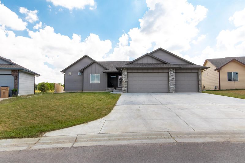 3126 E Reiss St, Park City, KS 67219