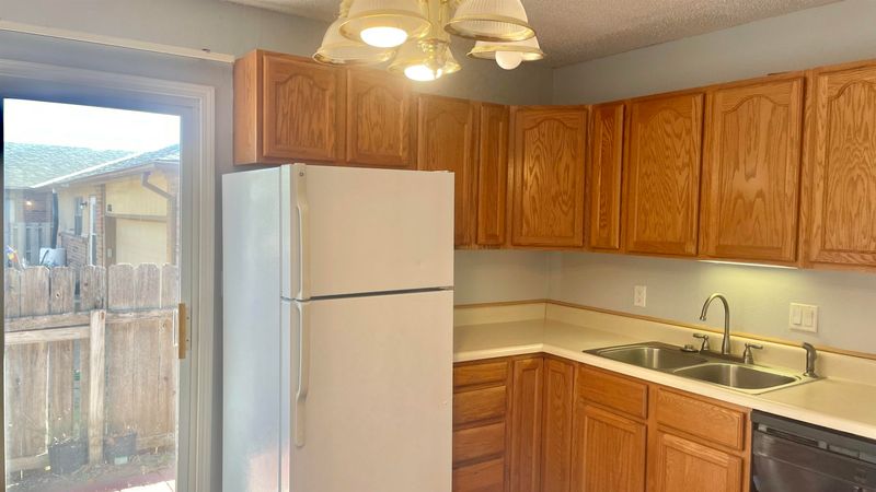 1709 N Arrowhead Dr, Derby, KS 67037