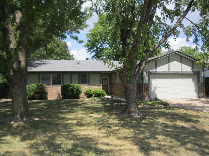 5626 E 41st, Wichita, KS 67220-1965