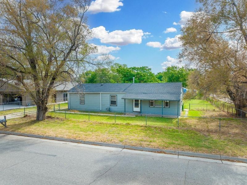 602 N Baehr, Wichita, KS 67212