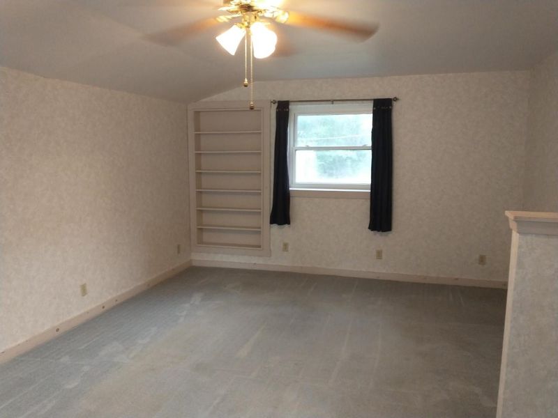 716 E 10th, Newton, KS 67114