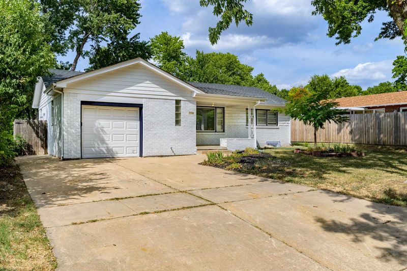 7708 E Gilbert, Wichita, KS 67207