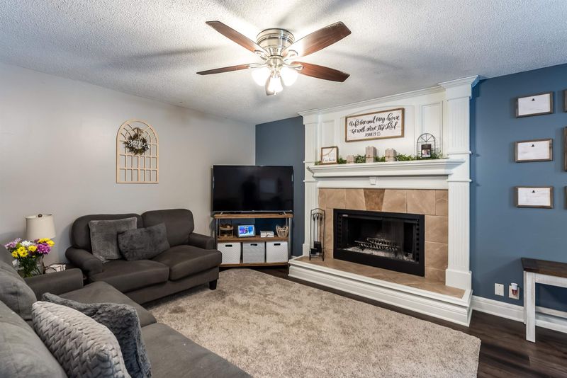 615 Wheatland St, Colwich, KS 67030