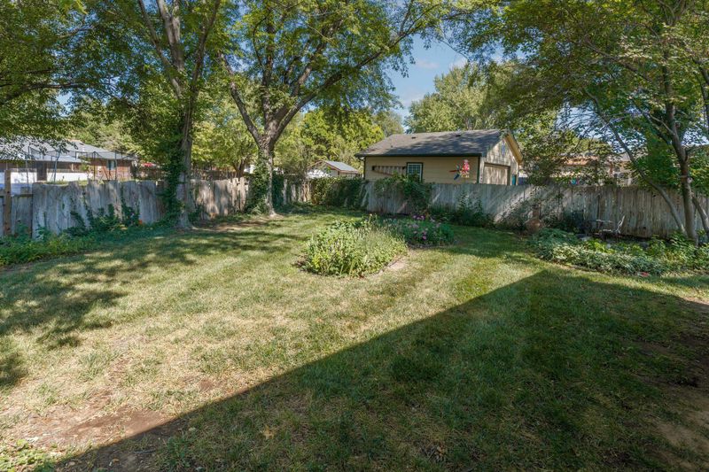 1413 E Deer Trl, Derby, KS 67037