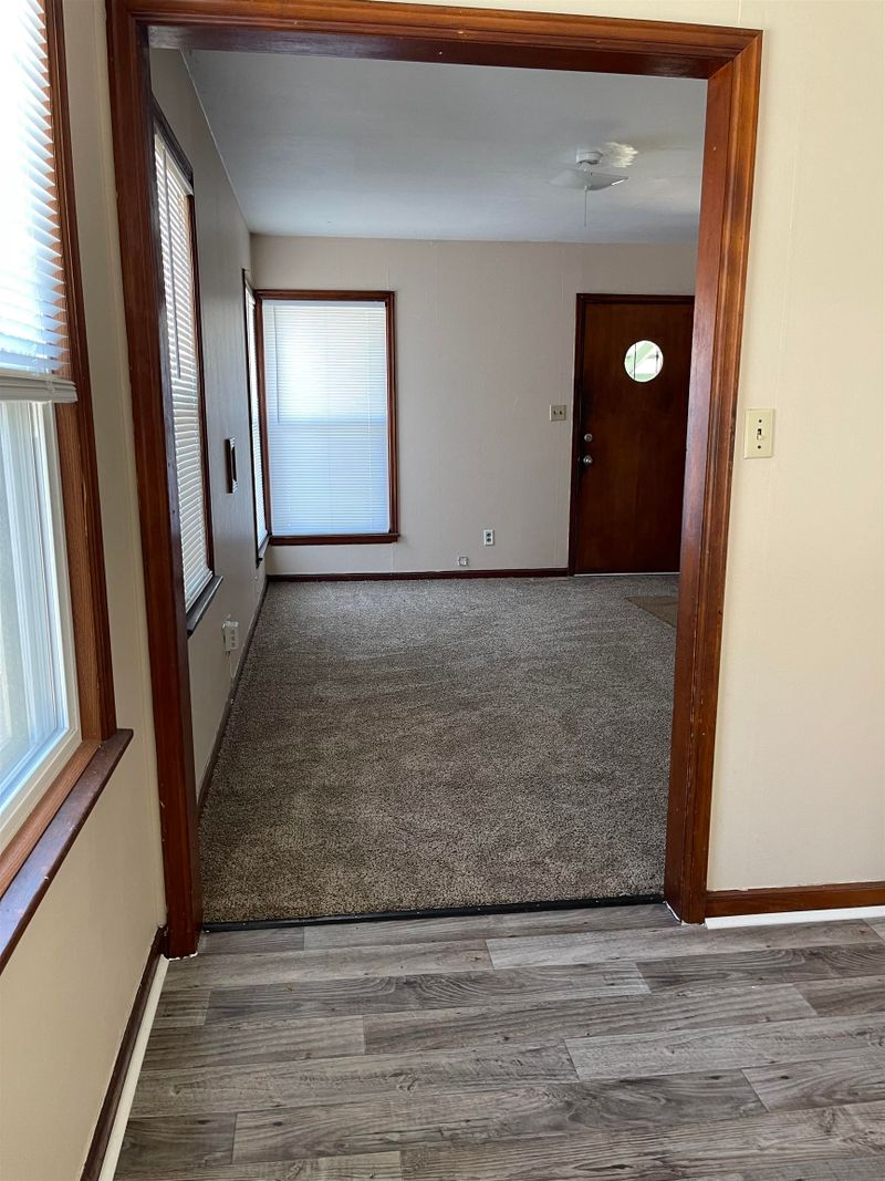 845 N Battin St, Wichita, KS 67208