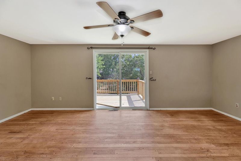 4 Park Rd, Rose Hill, KS 67133