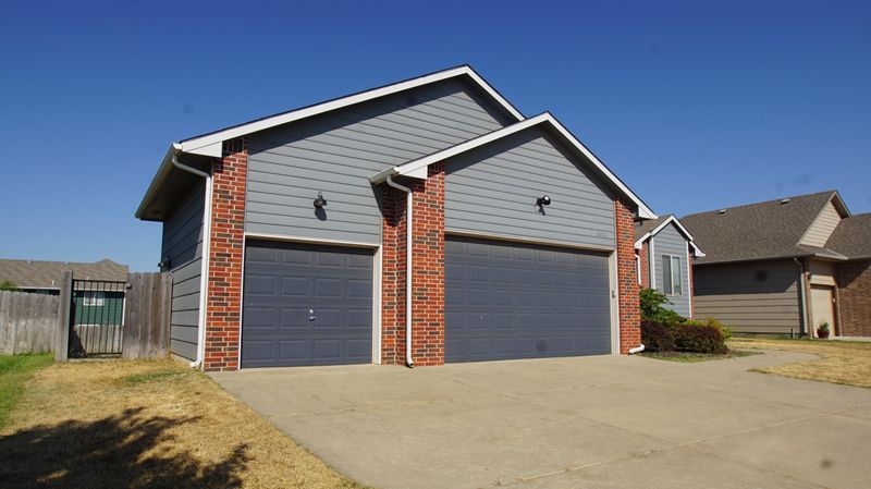 11751 W Wilkinson Ct, Maize, KS 67101