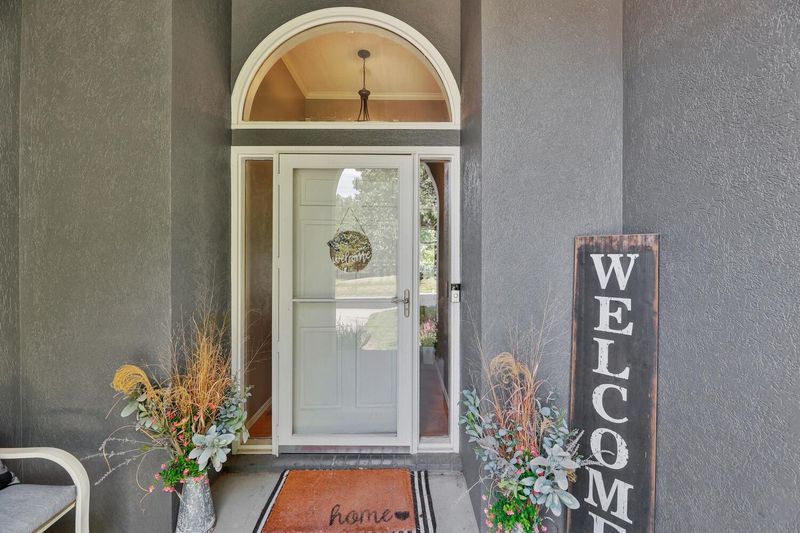 15001 E Tipperary Cir, Wichita, KS 67230