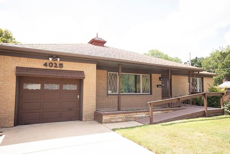 4025 E Blake, Wichita, KS 67218