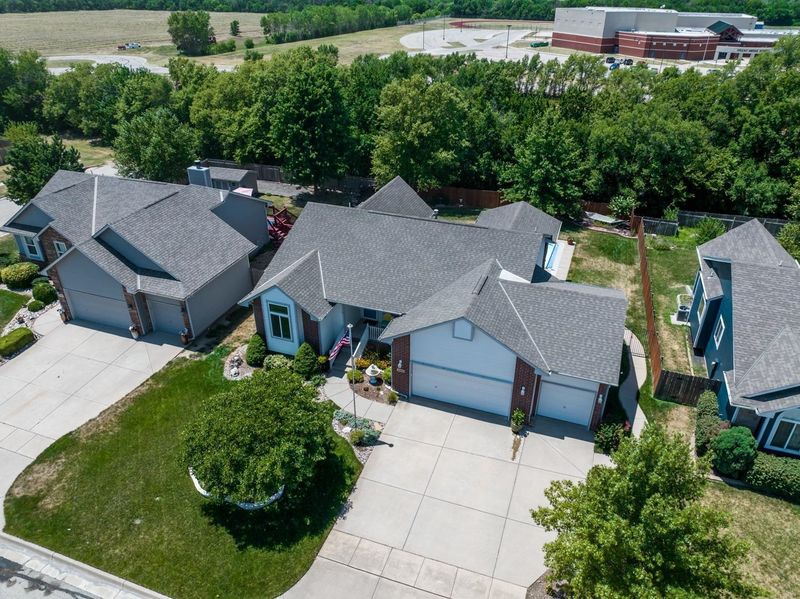 4406 E Eagles Landing St, Wichita, KS 67220