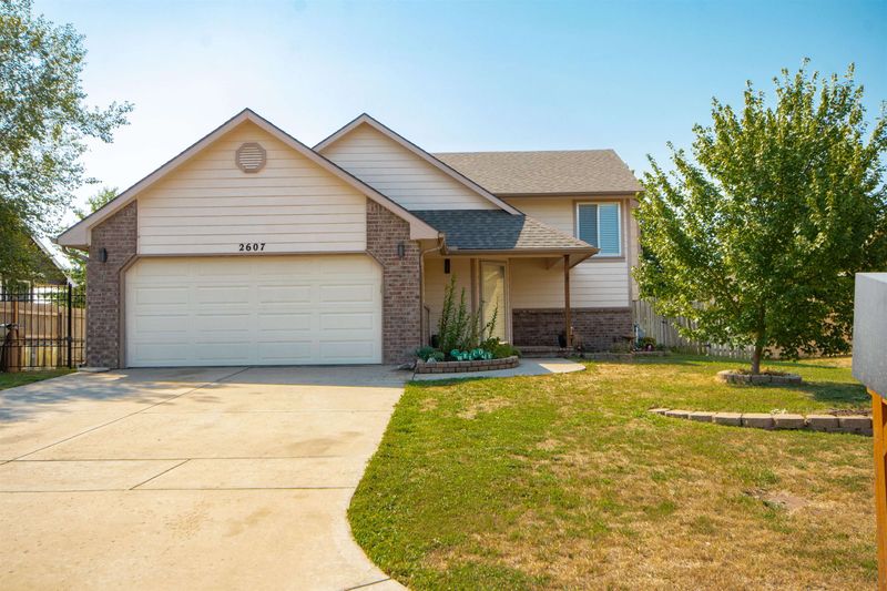 2607 E Charleston St, Park City, KS 67219