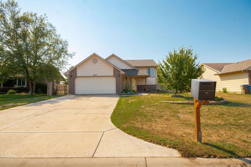 2607 E Charleston St, Park City, KS 67219