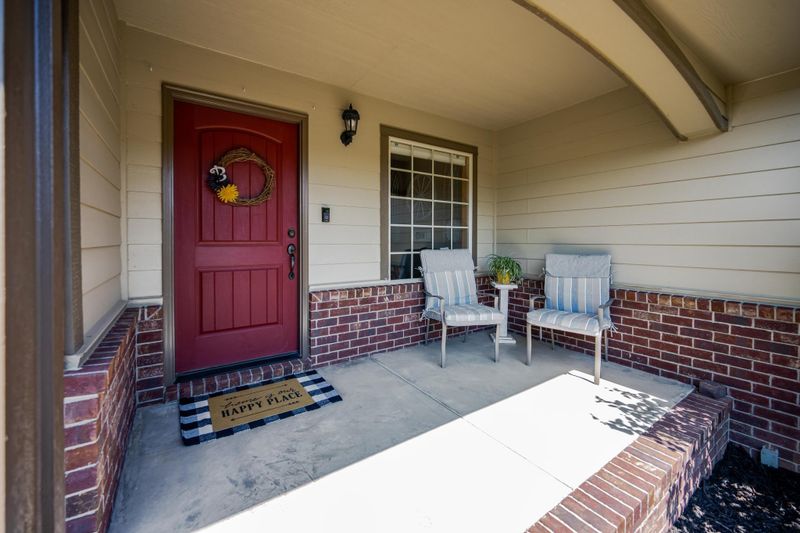 251 E Kodiak Ct, Kechi, KS 67067