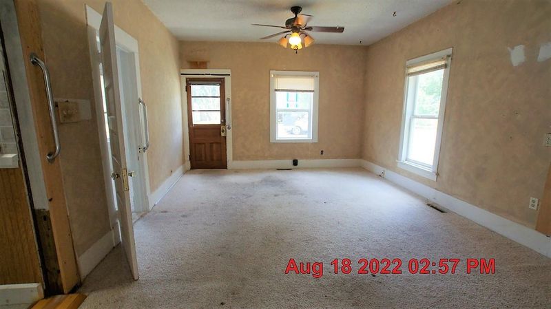 523 E Vine St, Mulvane, KS 67110