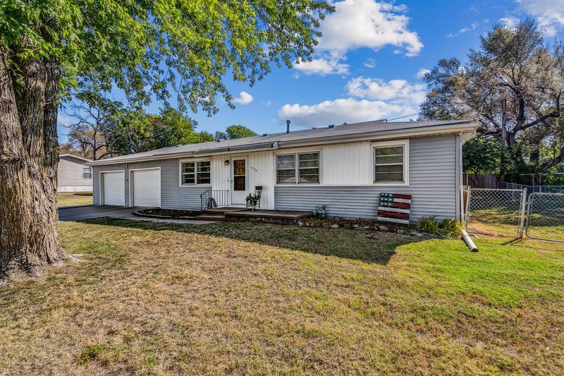 1250 S Summit St, El Dorado, KS 67042