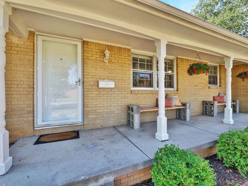6403 E 16th St N, Wichita, KS 67206