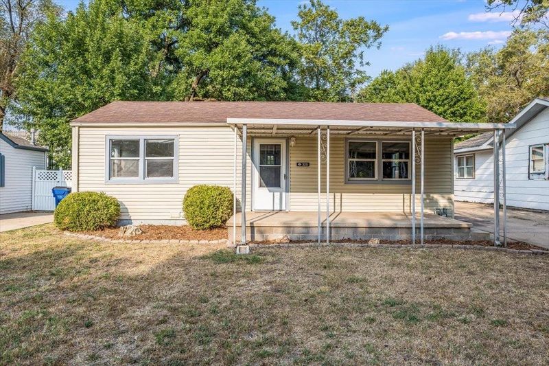 325 N Kokomo Ave, Derby, KS 67037