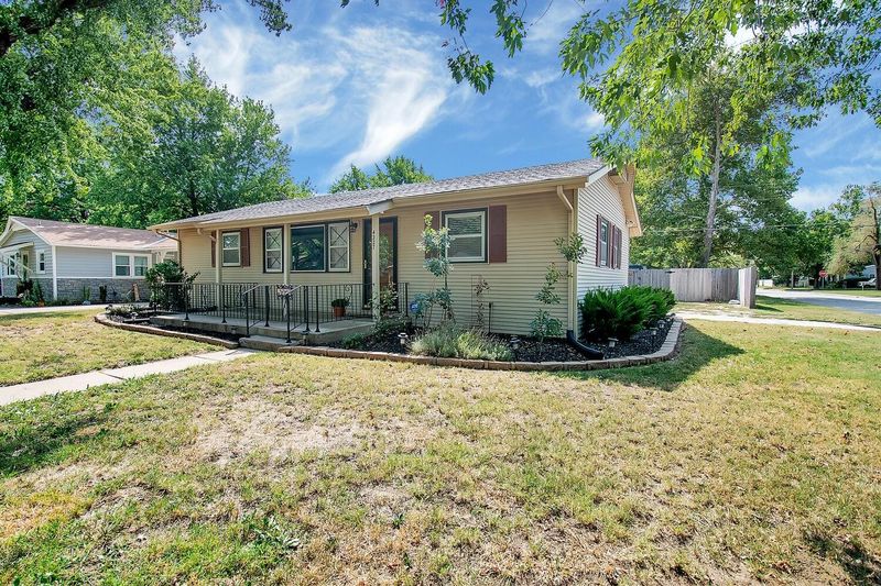 4227 W Memory Ln, Wichita, KS 67212