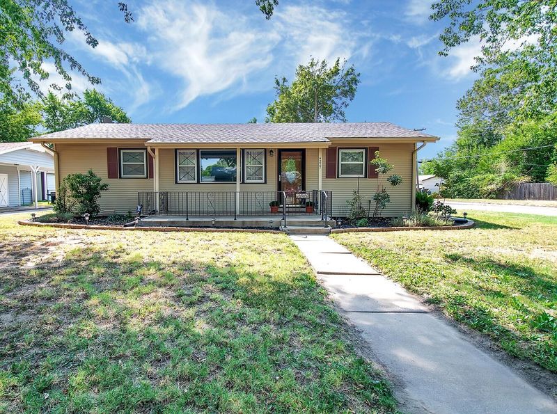 4227 W Memory Ln, Wichita, KS 67212