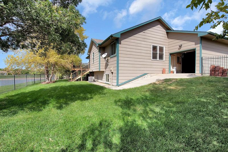 1509 E Sunset Ct, Goddard, KS 67052
