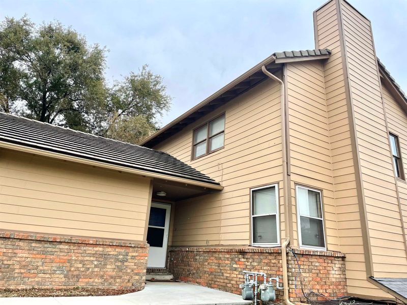 1203 S Longfellow St, Wichita, KS 67207