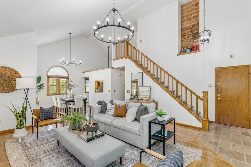 232 Williamsburg St, Andover, KS 67002