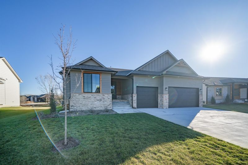 4905 Emerald Ct, Maize, KS 67101