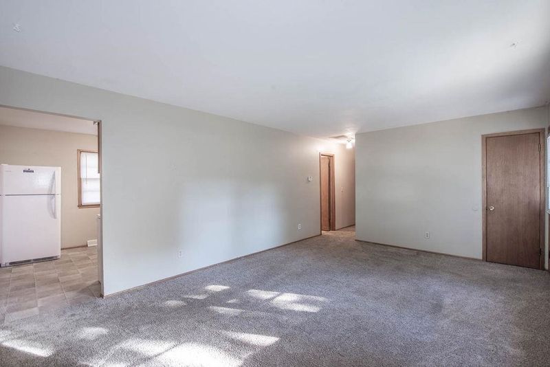 962 N Acadia, Wichita, KS 67212