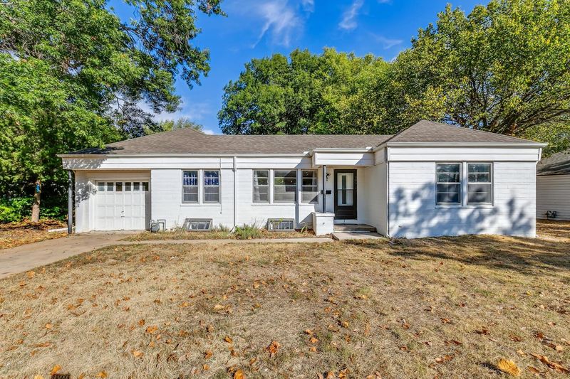 1922 E Bayley St, Wichita, KS 67211