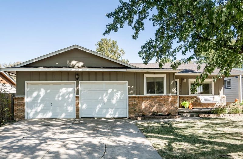 2008 E Evanston St, Park City, KS 67219