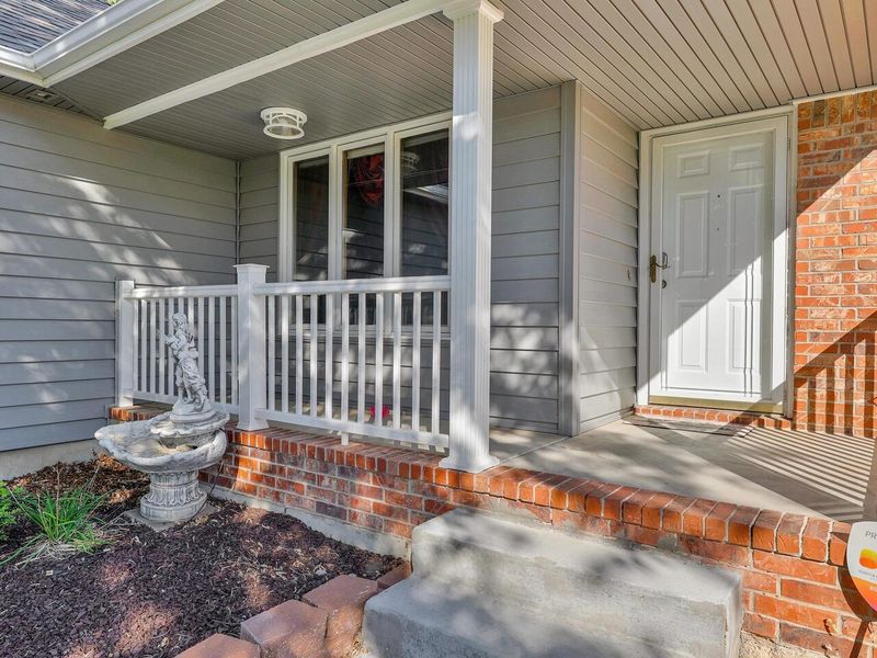 6830 E 44th, Bel Aire, KS 67226