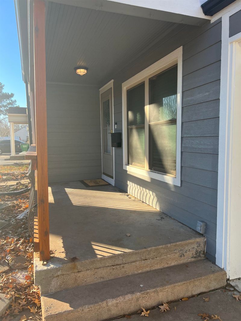 605 S Pershing St, Wichita, KS 67218