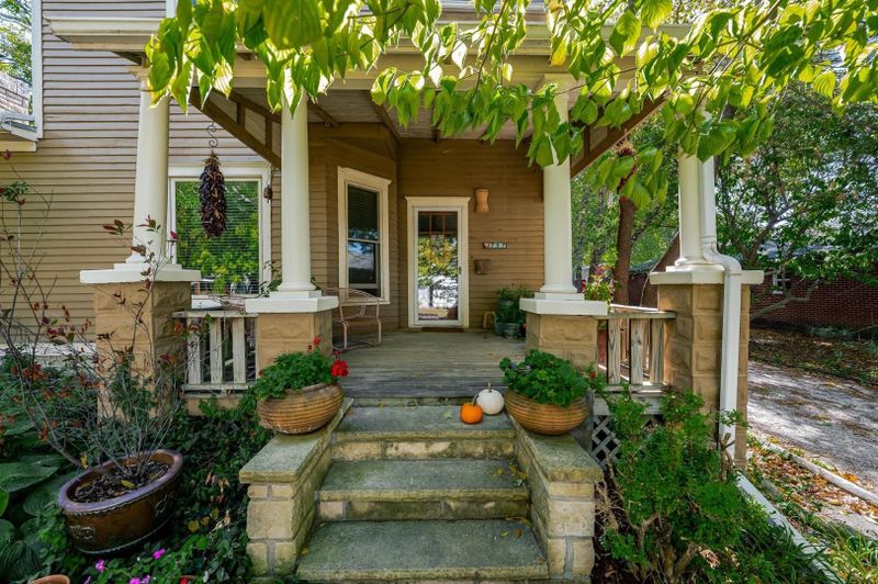 717 E 8th Ave, Winfield, KS 67156