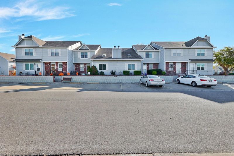 101 S Rock Rd #47, Derby, KS 67037
