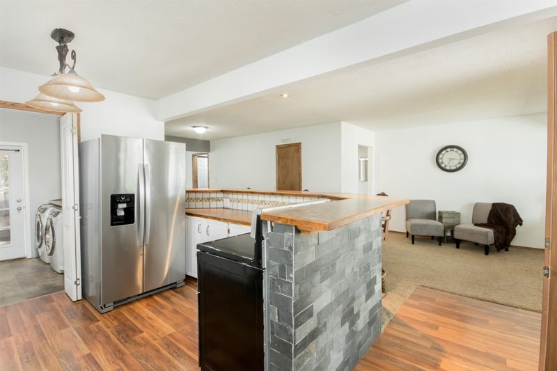124 N Abilene Ave, Valley Center, KS 67147