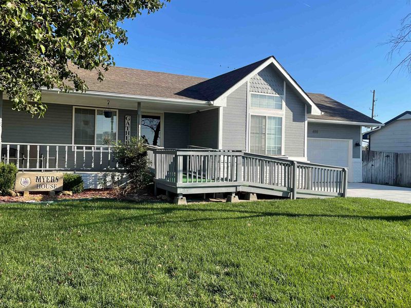 400 E School St, Rose Hill, KS 67133