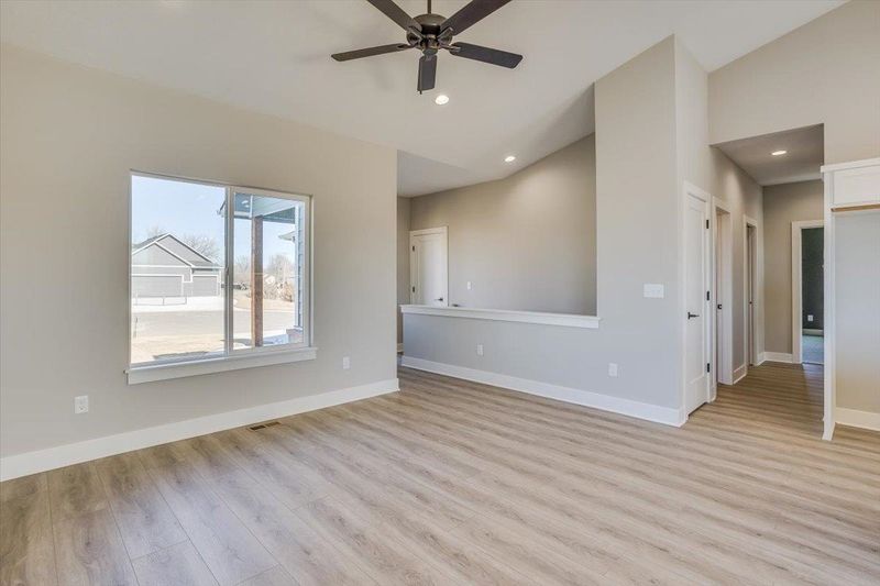 10403 W Graber Cir, Wichita, KS 67215