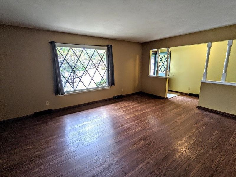 8101 E Willowbrook Rd, Wichita, KS 67207