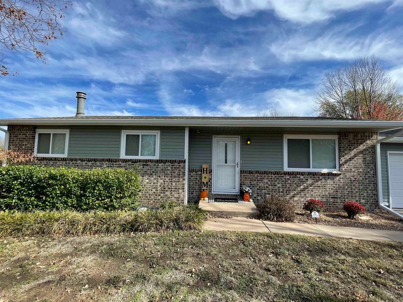 8124 S Millsap Dr, Derby, KS 67037