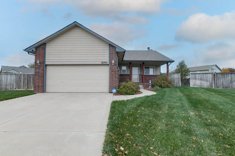 12705 E Boxthorn Ct, Wichita, KS 67226
