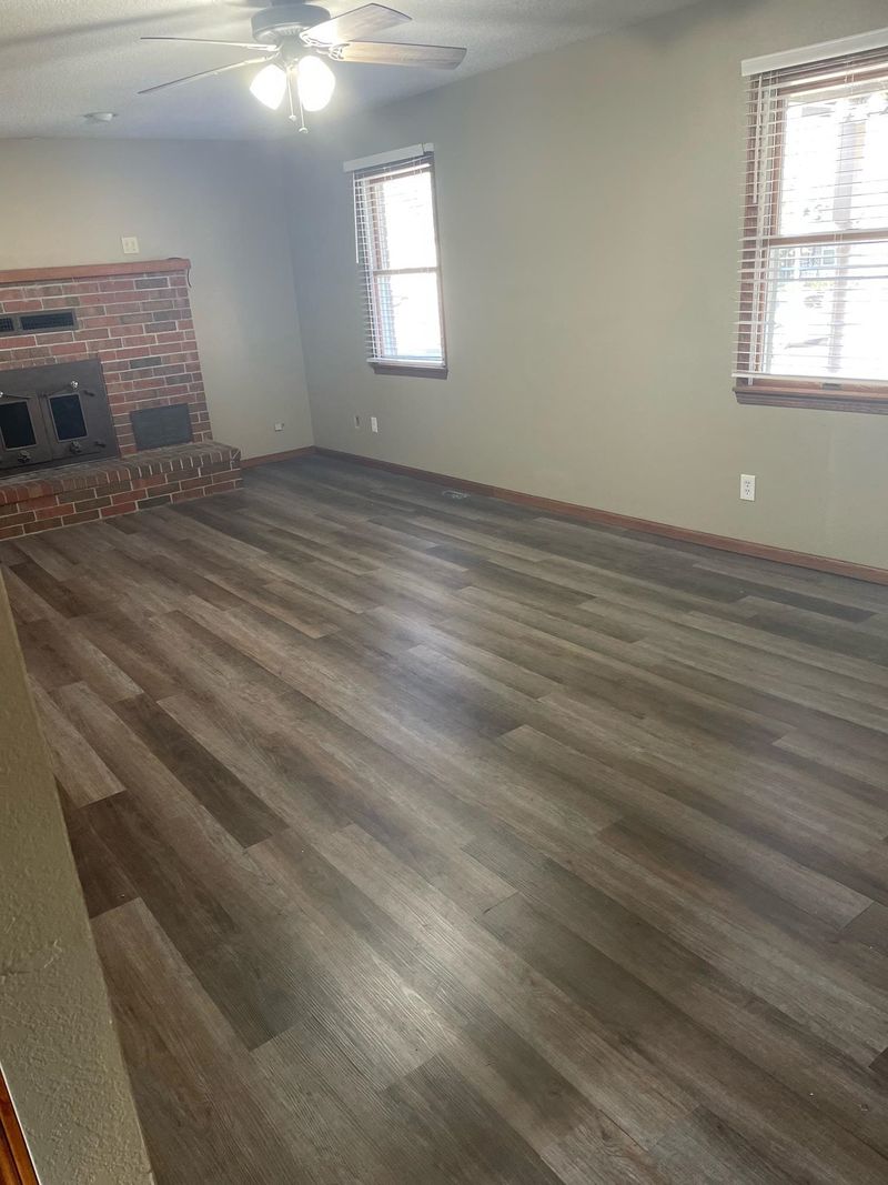 1117 E 5th St, Douglass, KS 67039