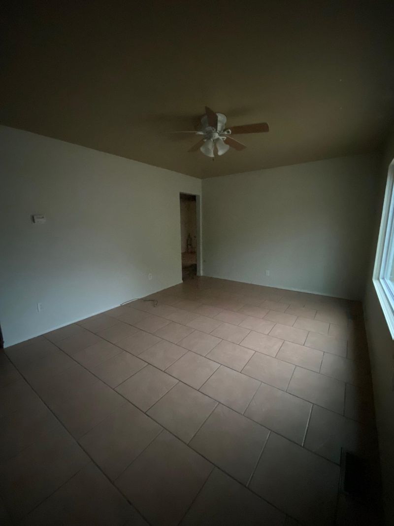 2452 S Mosley Ave, Wichita, KS 67216