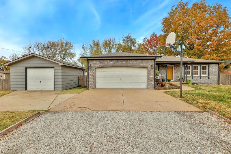 410 Chilton St, Maize, KS 67101